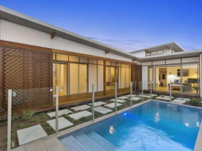 Beachfront Eclipse with Pool, Casuarina
